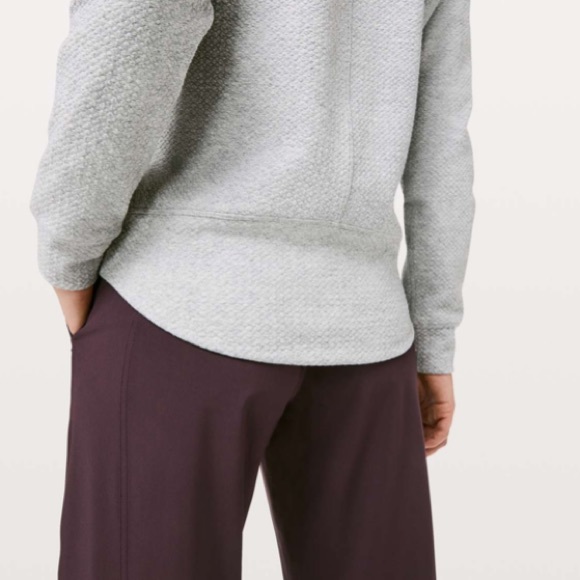 Lululemon Catch A Moment CrewHeathered Core Light Grey - Picture 4 of 7
